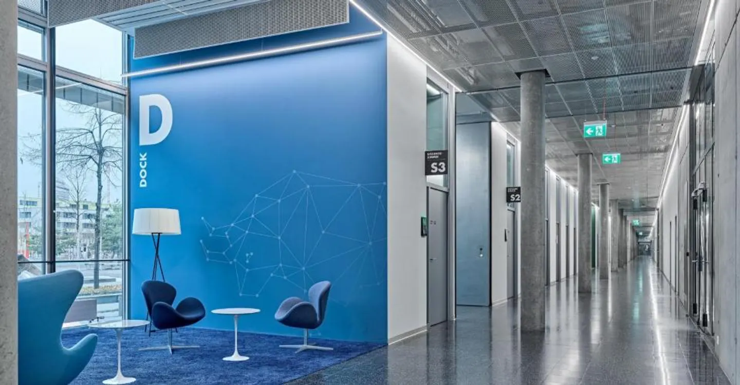 Espace spacieux. Environnement de travail moderne. Meilleures connexions. Votre bureau dans Toro 1 - Photo 8 sur 11