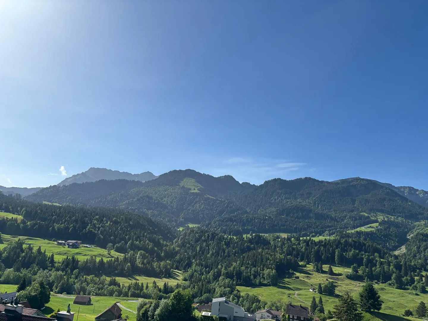 Helle Wohnung mit Pilatusblick - Foto 1 von 14