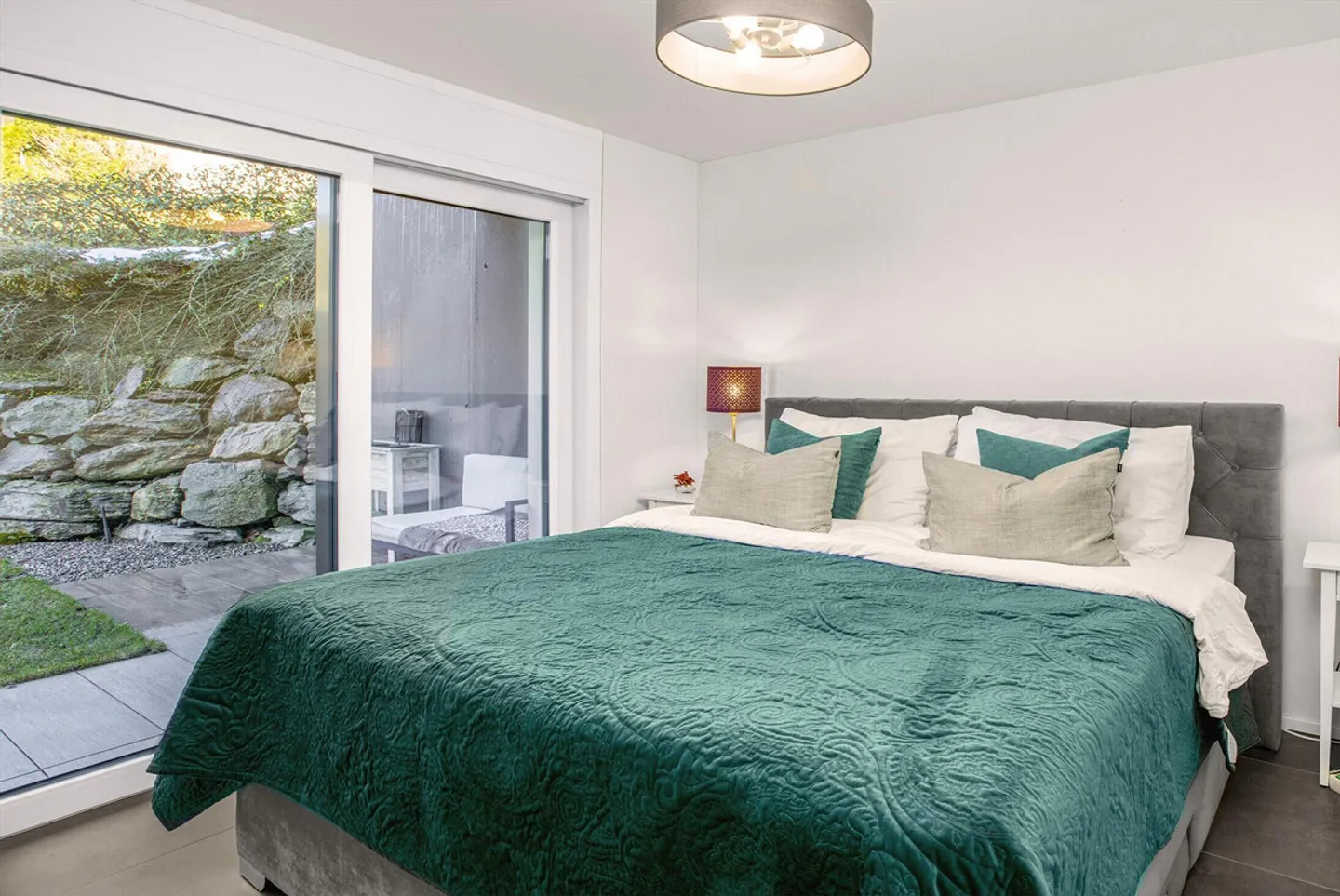 Appartamento moderno con giardino privato - Foto 7 di 10