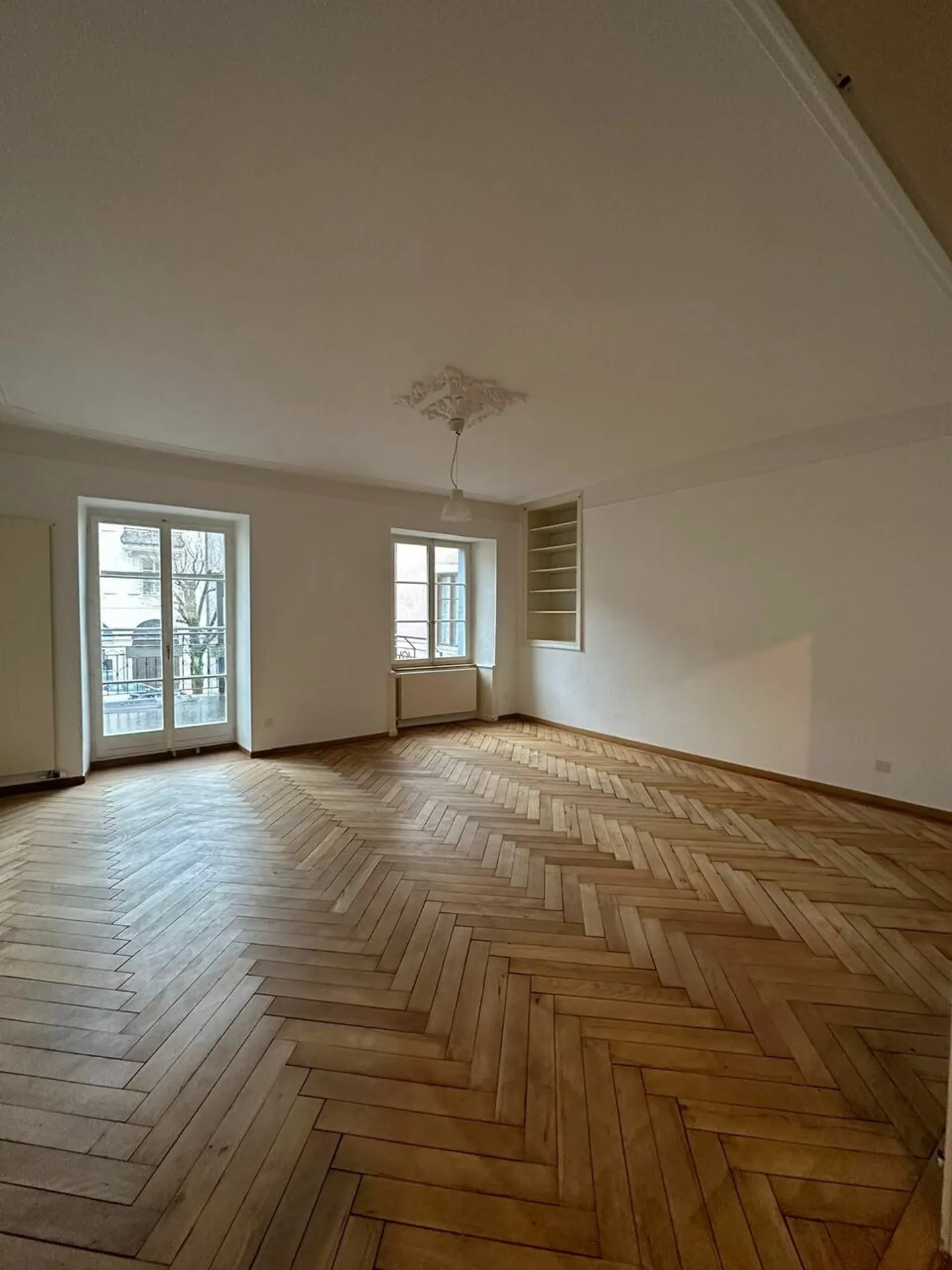 Gemischtes Gebäude im Stadtzentrum - Foto 7 von 15