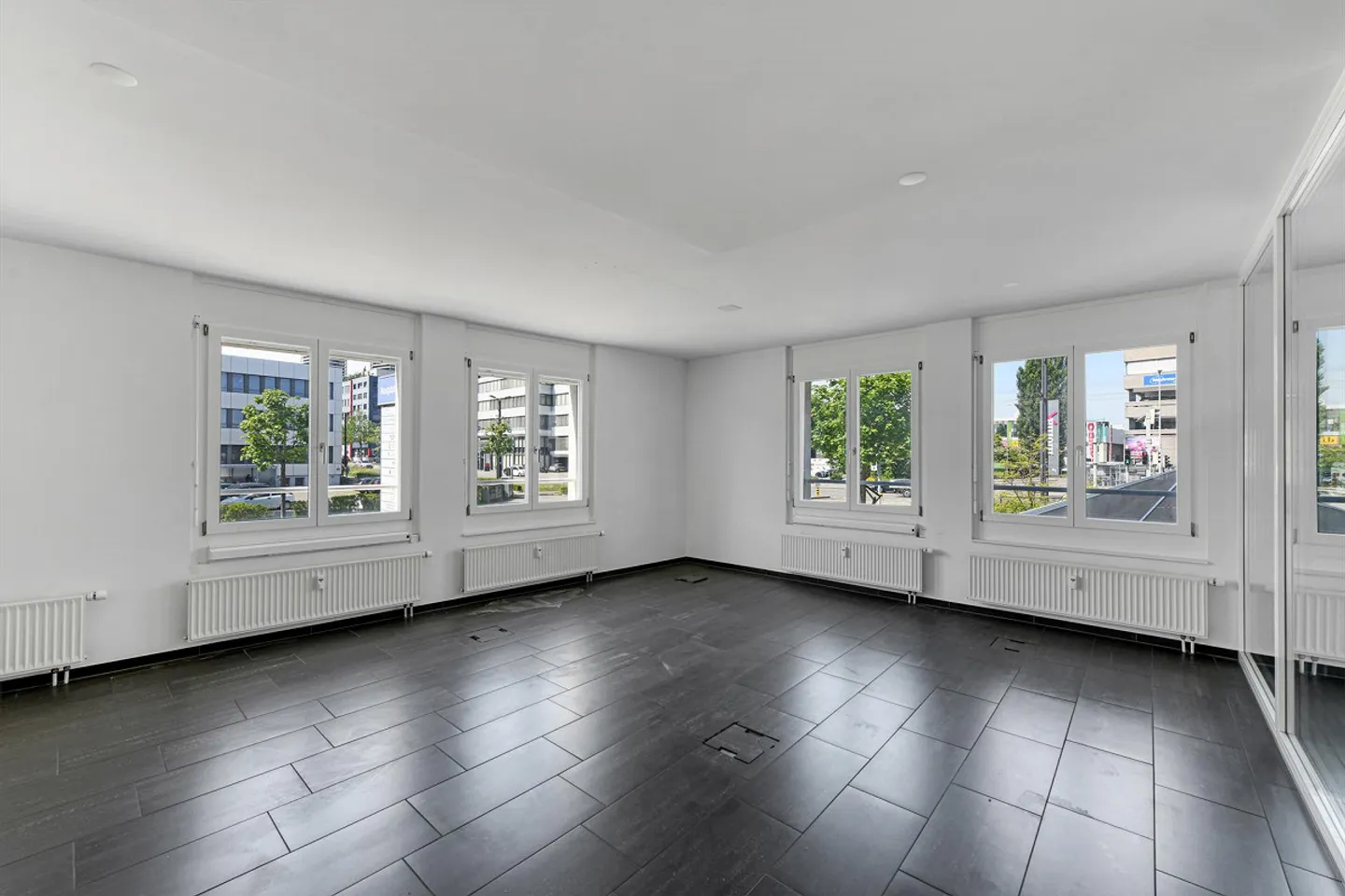Attractive Office Space in a Central Location - Photo 5 of 7