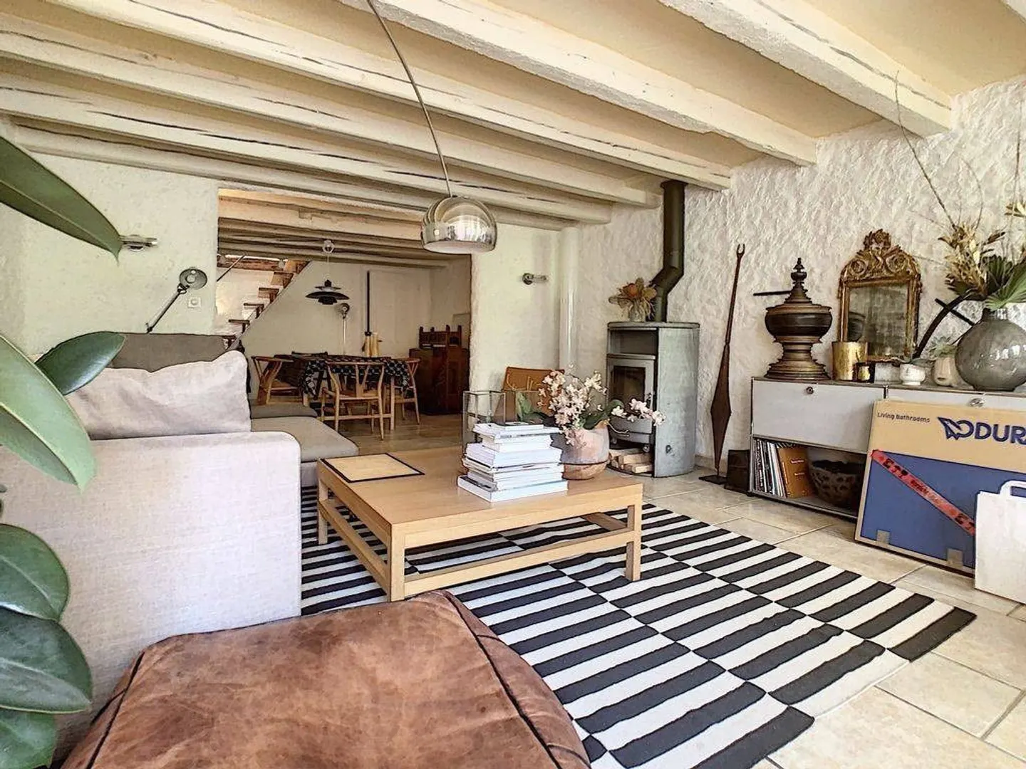 Charming House with Terrace - Photo 3 of 7