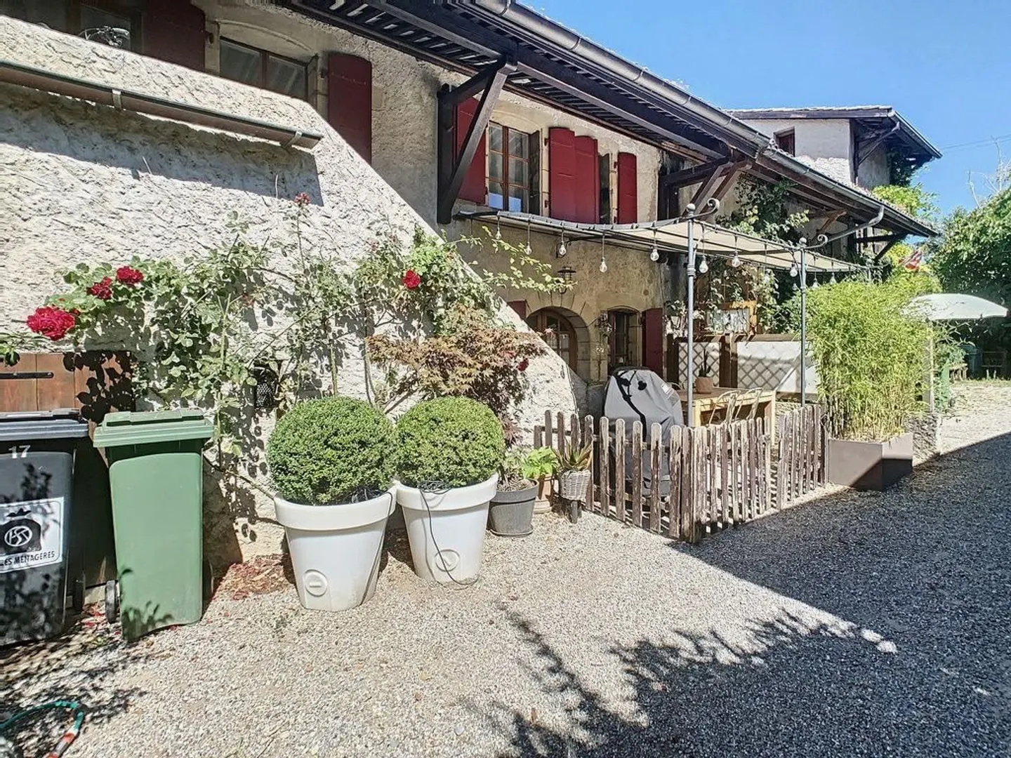 Charming House with Terrace - Photo 1 of 7
