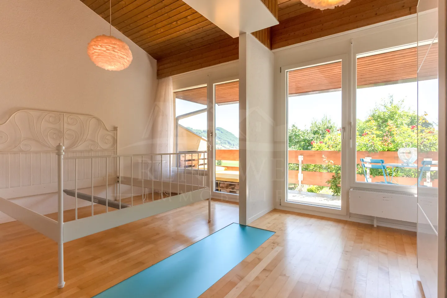 Maison de coin de 4,5 pièces avec terrasse ensoleillée à Toffen n° 94 - Photo 9 sur 17