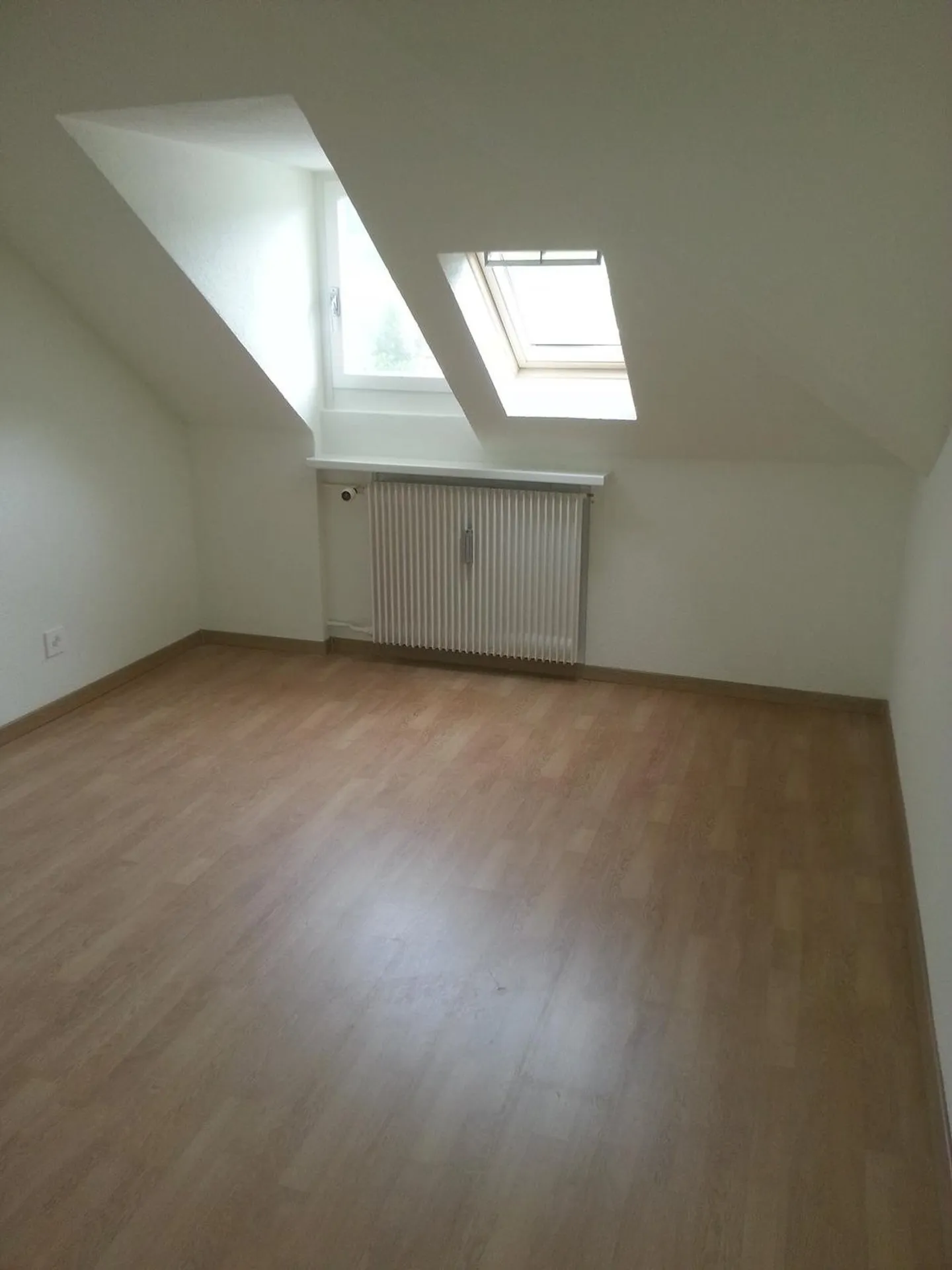 Beautiful 3-room penthouse apartment for rent - Photo 6 of 9