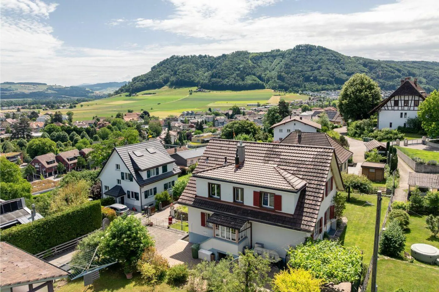 Wohnen mit Weitsicht - Grosszügiges Familienhaus mit Einliegerwohnu... - Photo 2 sur 19
