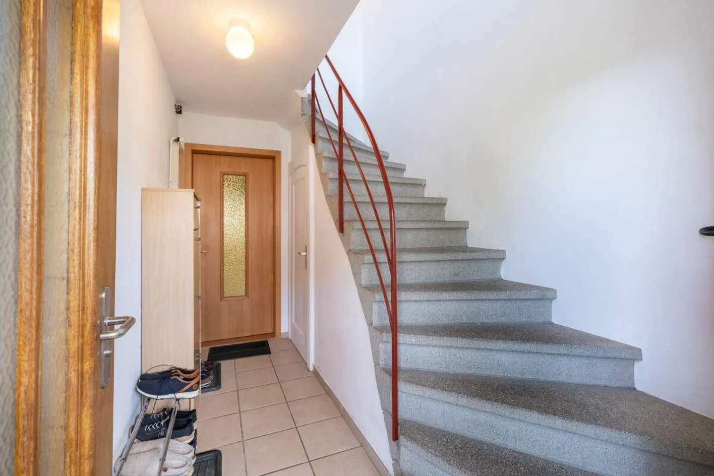 Wohnen mit Weitsicht - Grosszügiges Familienhaus mit Einliegerwohnu... - Photo 13 sur 19
