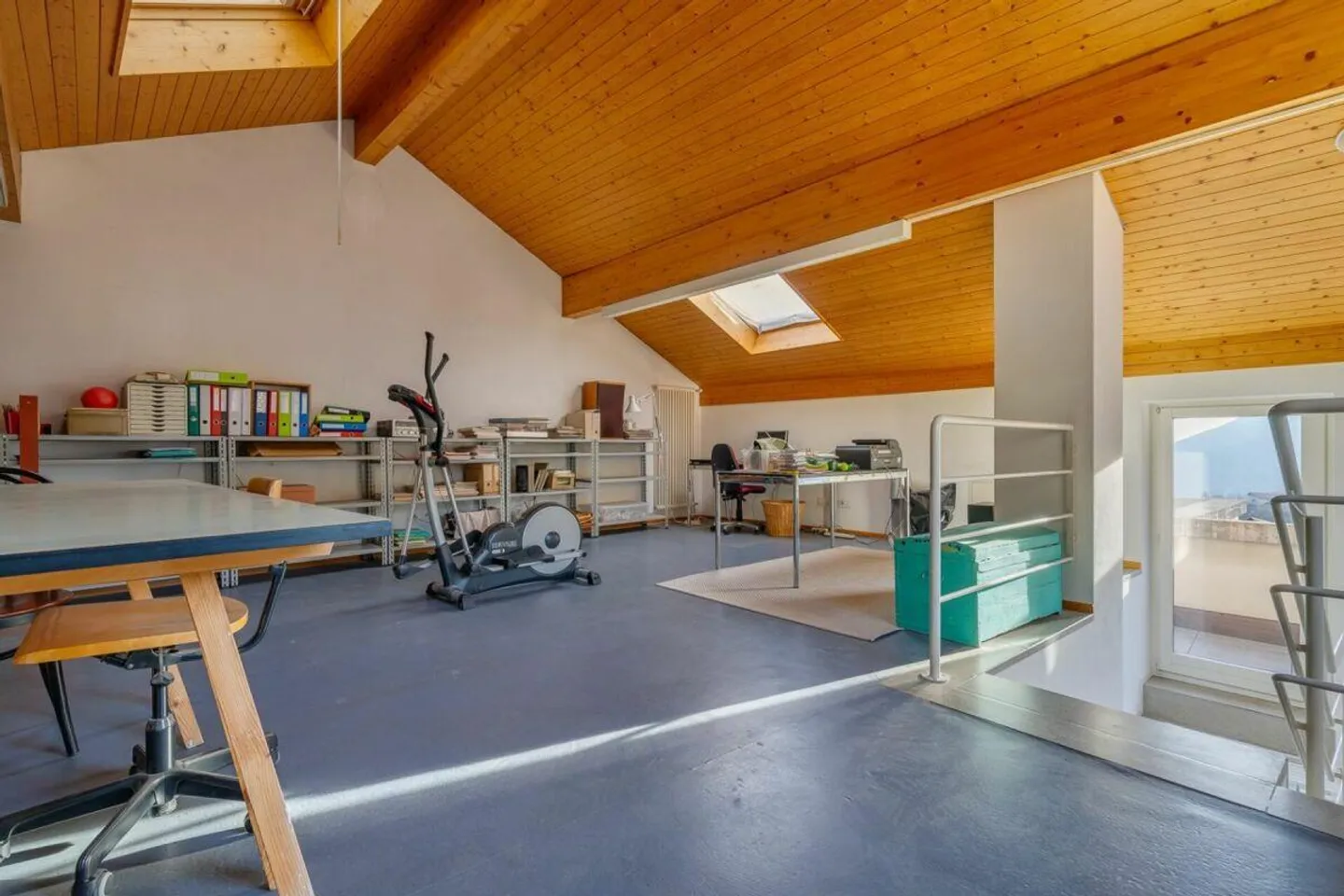 AROGNO · ZWEIFAMILIENHAUS IM HISTORISCHEN DORFKERN · ZWEITWOHNUNG ERLAUBT - Foto 11 von 13