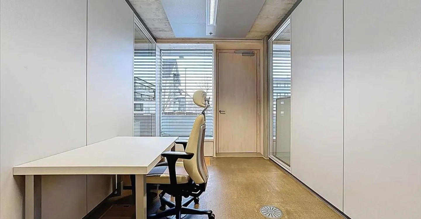 Commercial Space in Gland - Photo 9 of 12