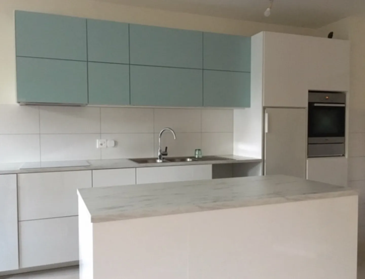 Spacious Apartment with Park View - Photo 3 of 11