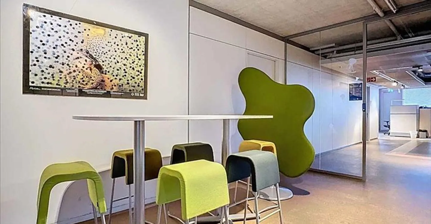 Commercial Space in Gland - Photo 11 of 12