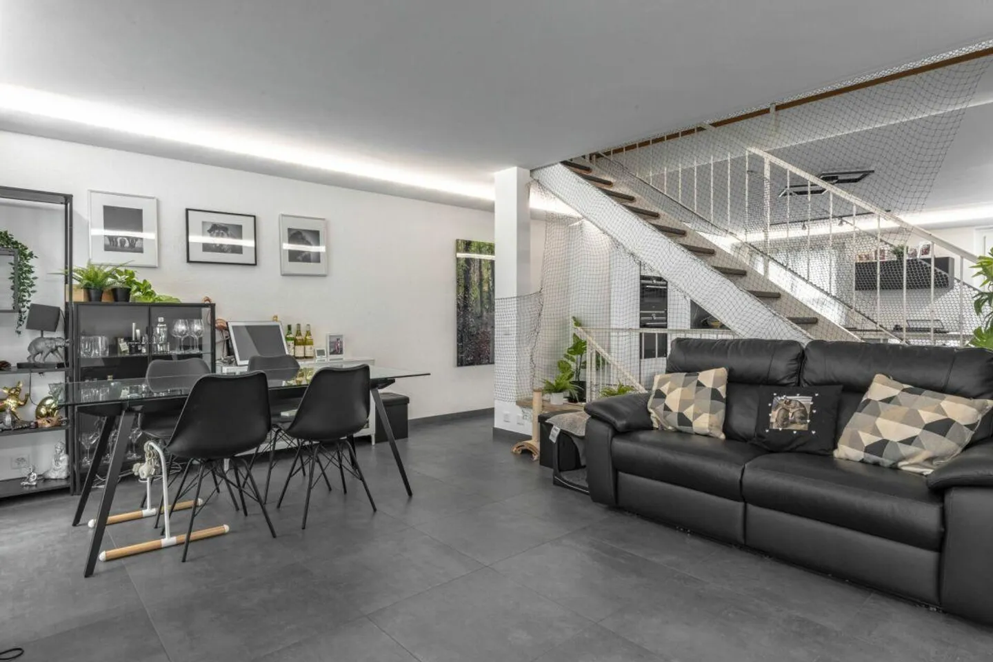 Triplex familiare ristrutturato con seminterrato - Foto 3 di 13