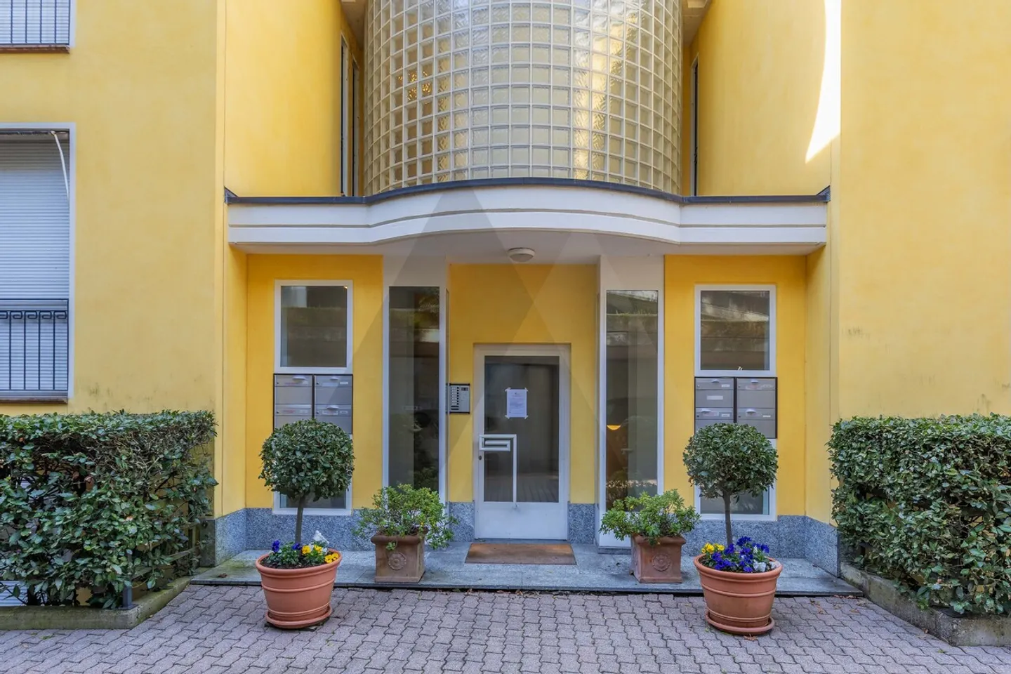 Lakeside Apartment in Bissone - Photo 17 of 17