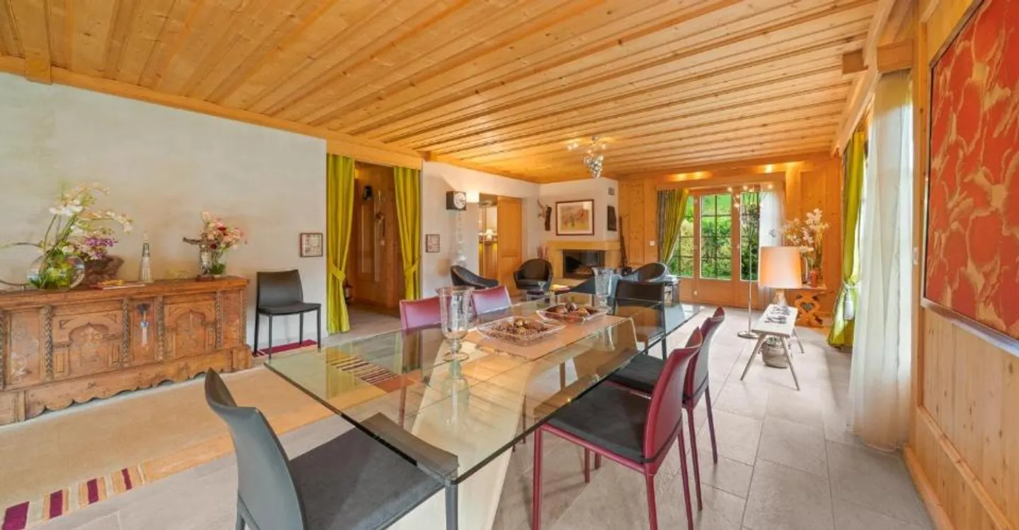 Luxurious Chalet in Vaud Alps - Photo 4 of 11