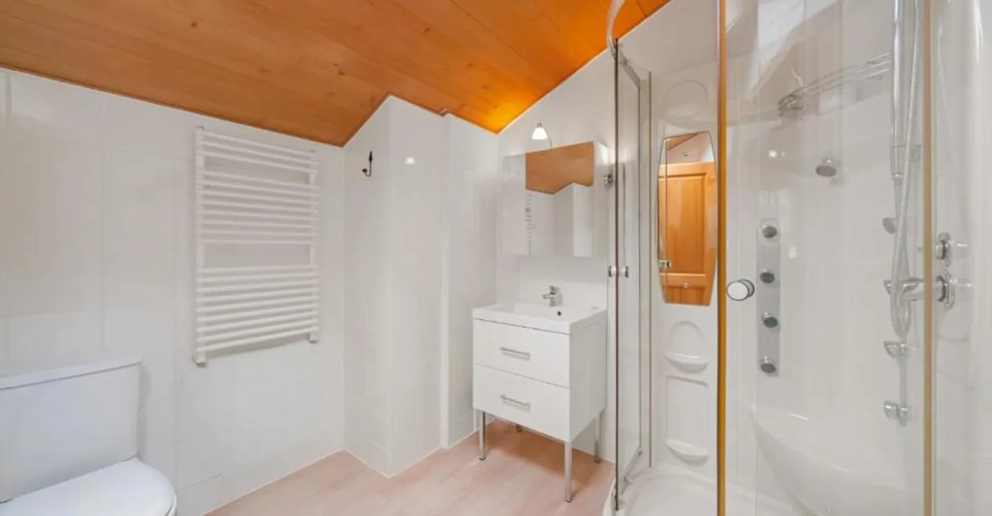 Luxurious Chalet in Vaud Alps - Photo 7 of 11