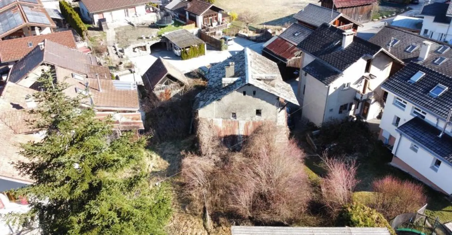 Village House with Development Potential - Photo 2 of 4