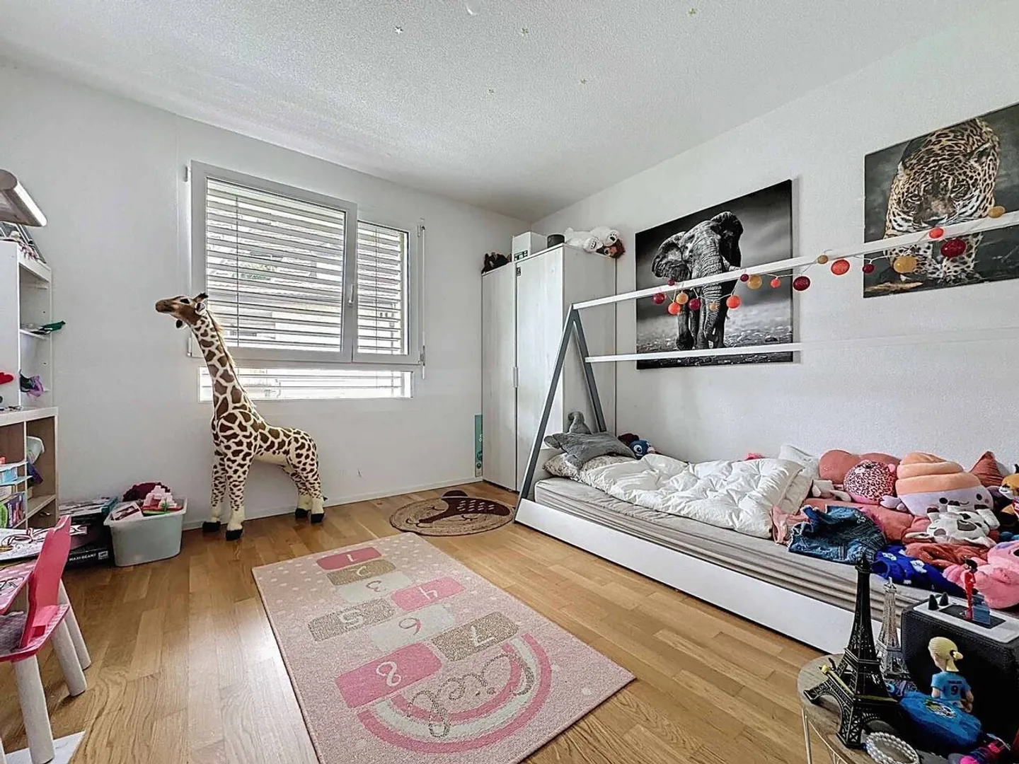 4.5 Room Apartment on the 1st Floor with Balcony - Photo 8 of 12