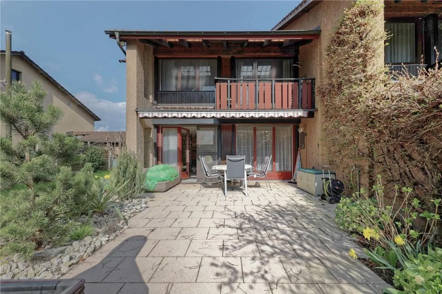 Charmantes Reiheneckhaus mit Garten - Foto 3 von 13