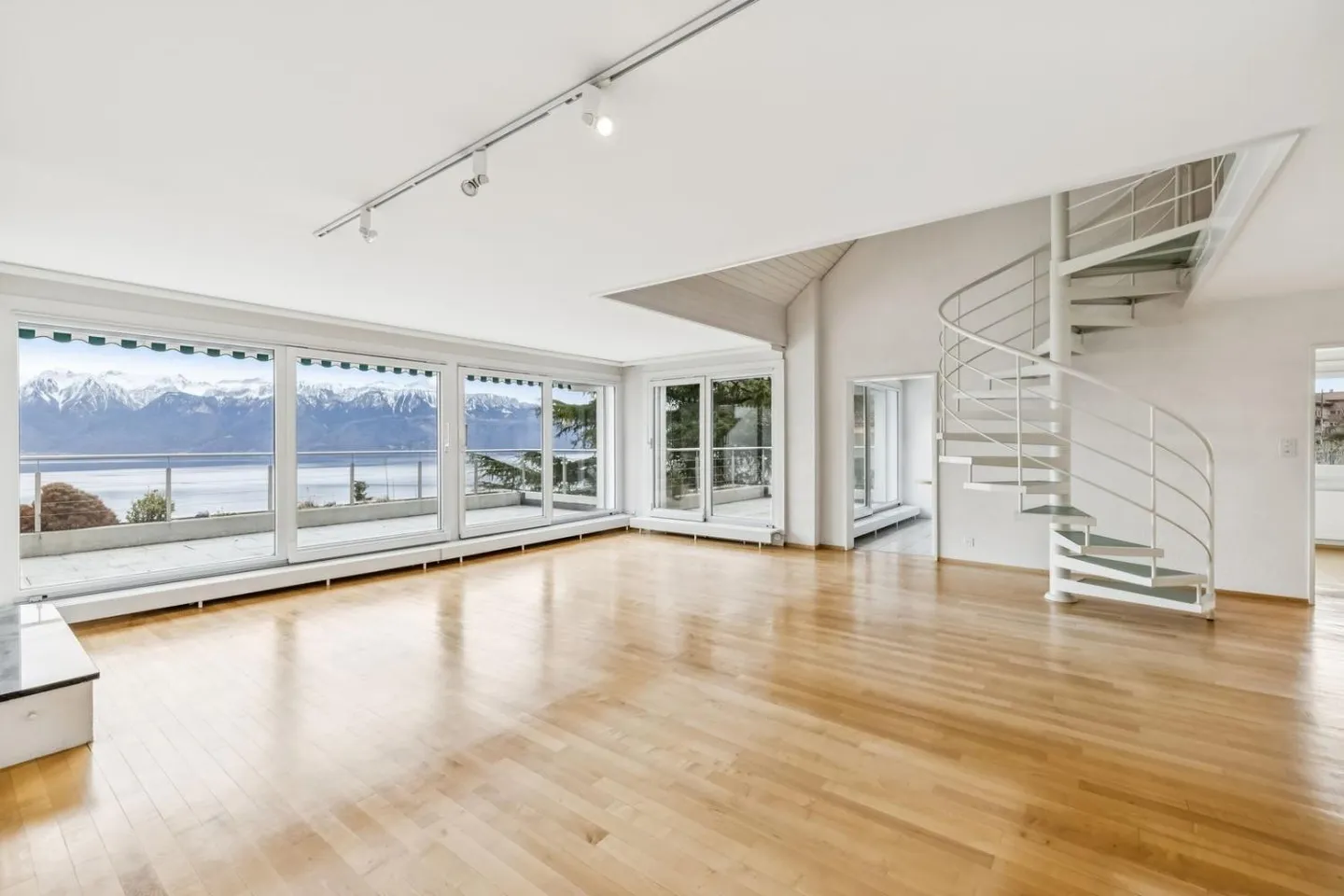 Grandvaux - Helles Duplex mit außergewöhnlichem Blick - Foto 3 von 10