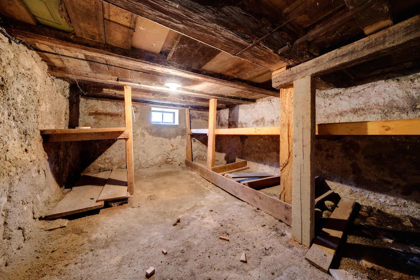 Historischer Charme trifft auf neue Wohnideen - Photo 10 of 13