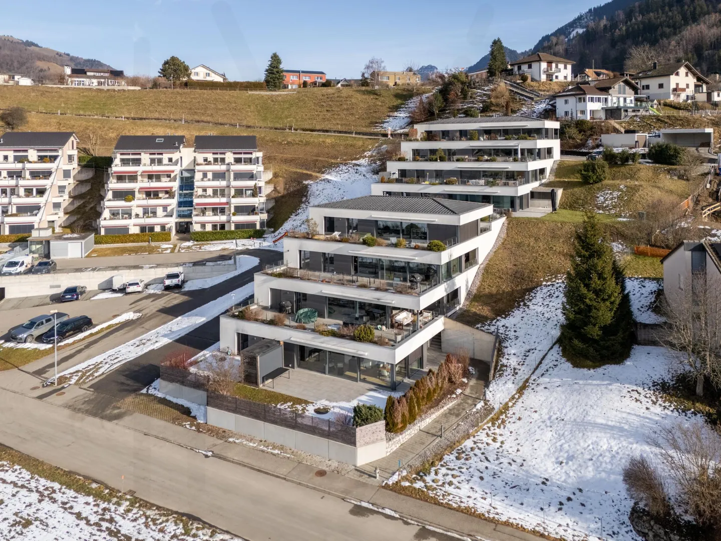 Exceptional 4.5-room apartment with terrace in the heart of Gruyère with a view - Photo 4 of 9