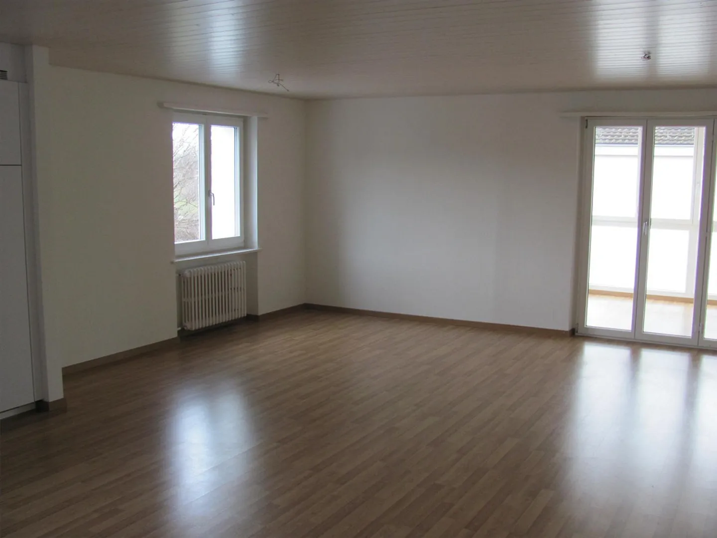 Appartement lumineux de 2 pièces dans un emplacement central à Baar - Photo 4 sur 5