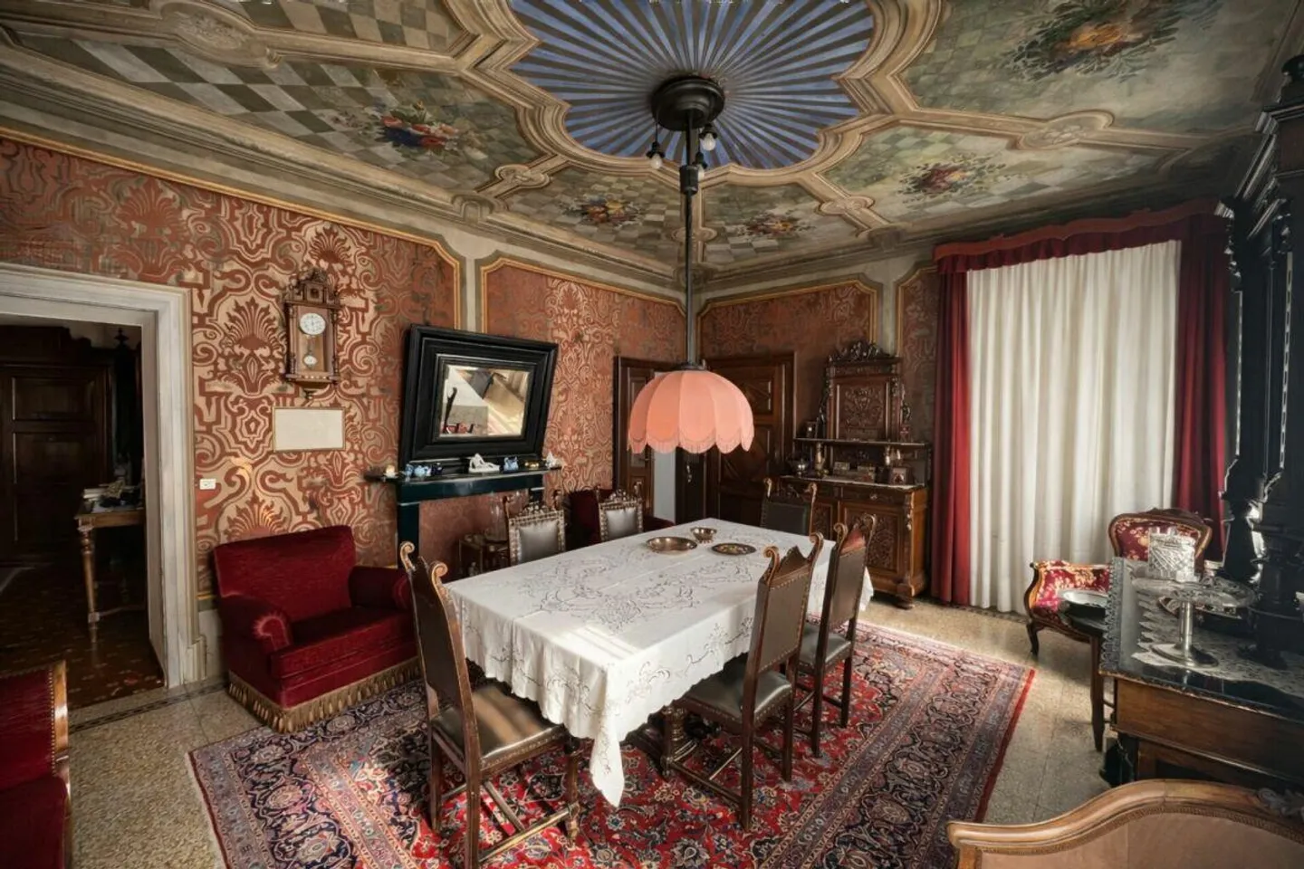 Villa historique élégante avec jardin et terrasses au cœur de Balerna - Photo 25 sur 30