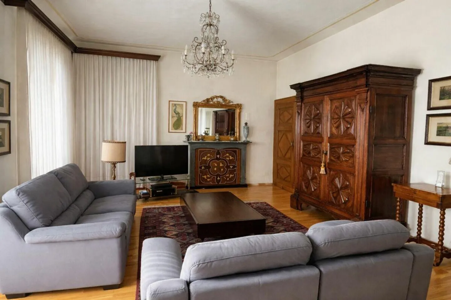 Villa historique élégante avec jardin et terrasses au cœur de Balerna - Photo 27 sur 30