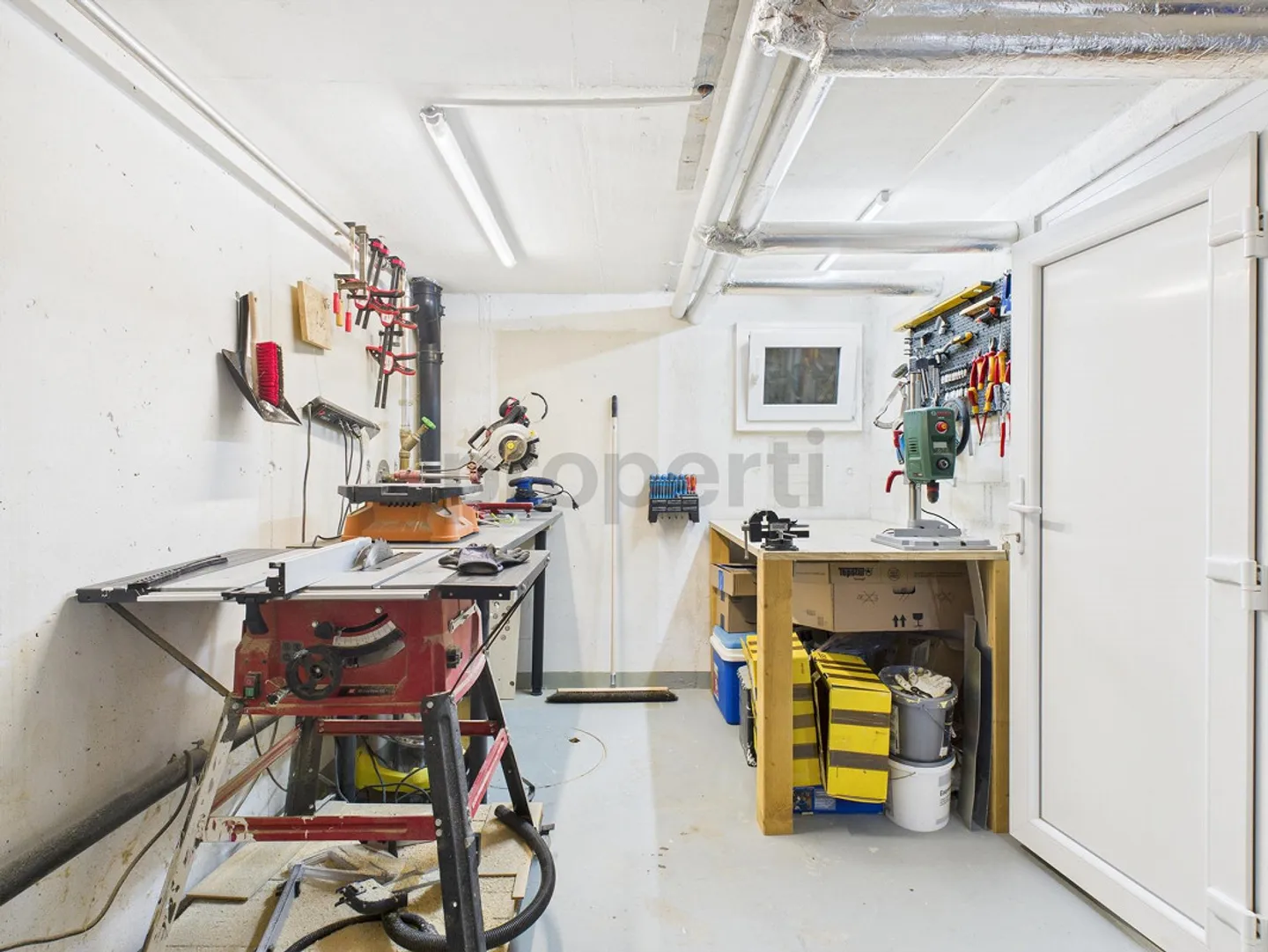 Einladendes 6.5-Zimmer-Einfamilienhaus in Baldingen - Photo 13 sur 17