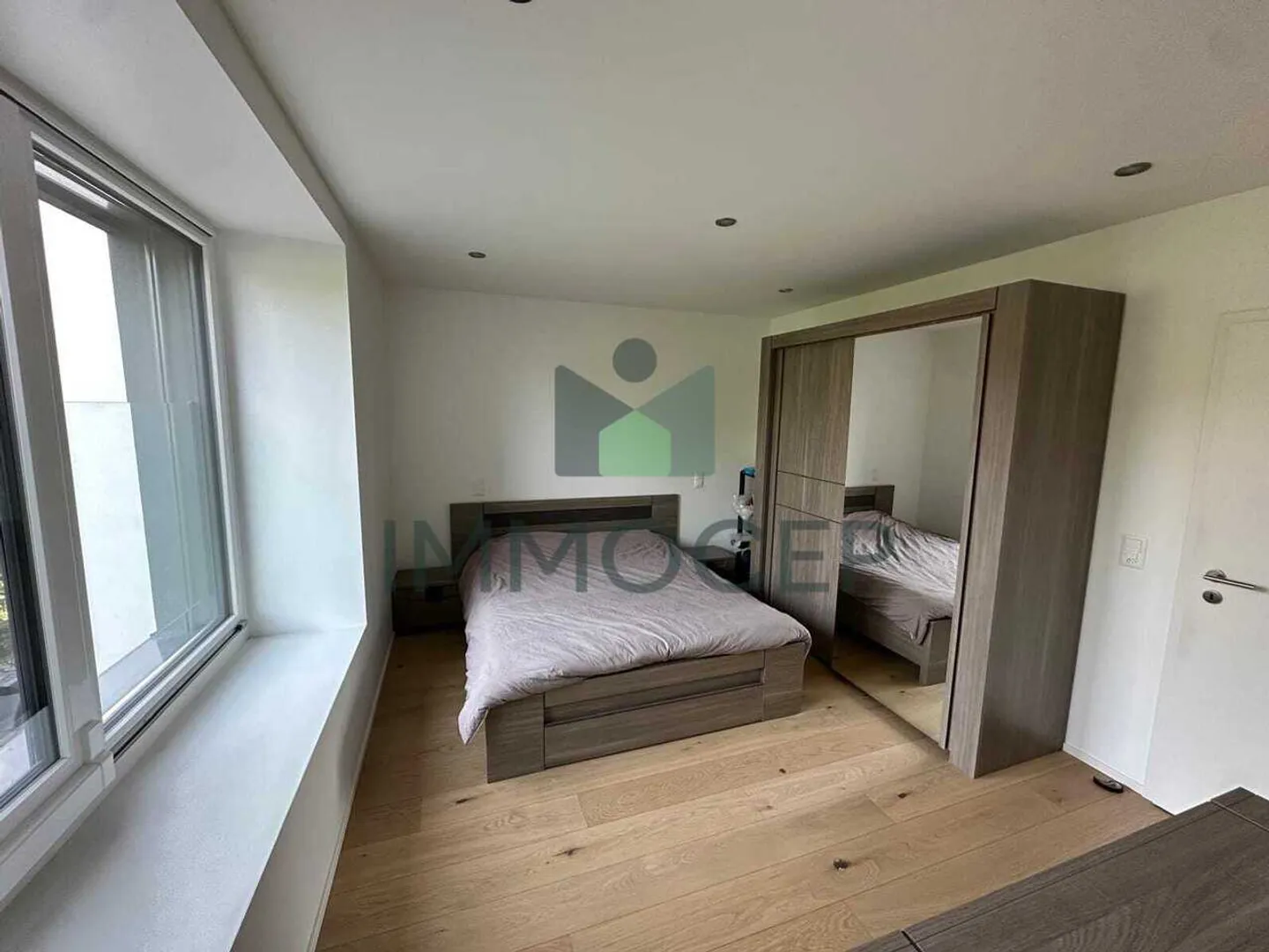 Esclusiva: Casa a schiera di 6 stanze di 190m2 a Meyrin - Foto 4 di 13