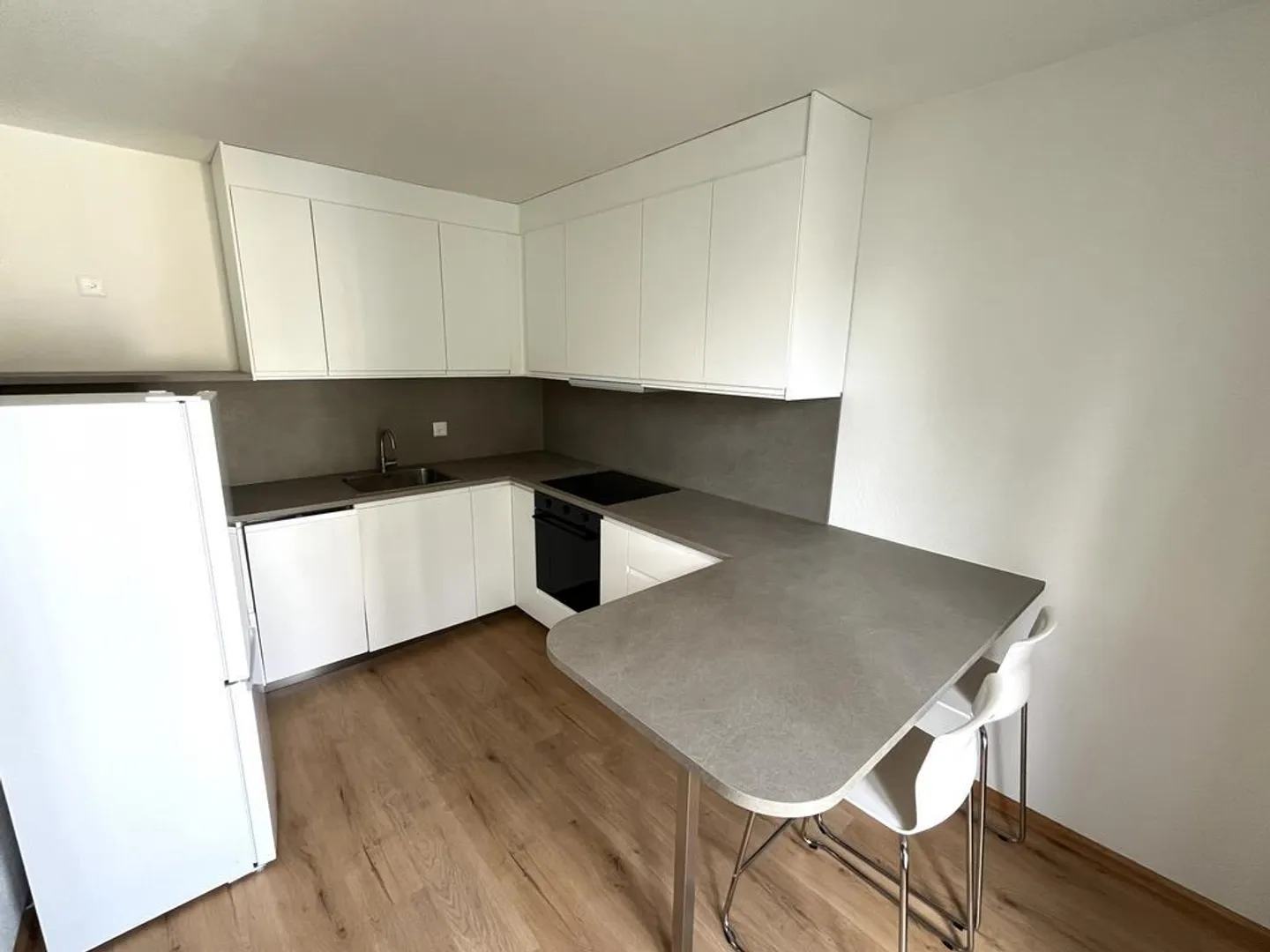 Charmante Appartement meublé 2 pièces à Bâle - Photo 2 sur 7