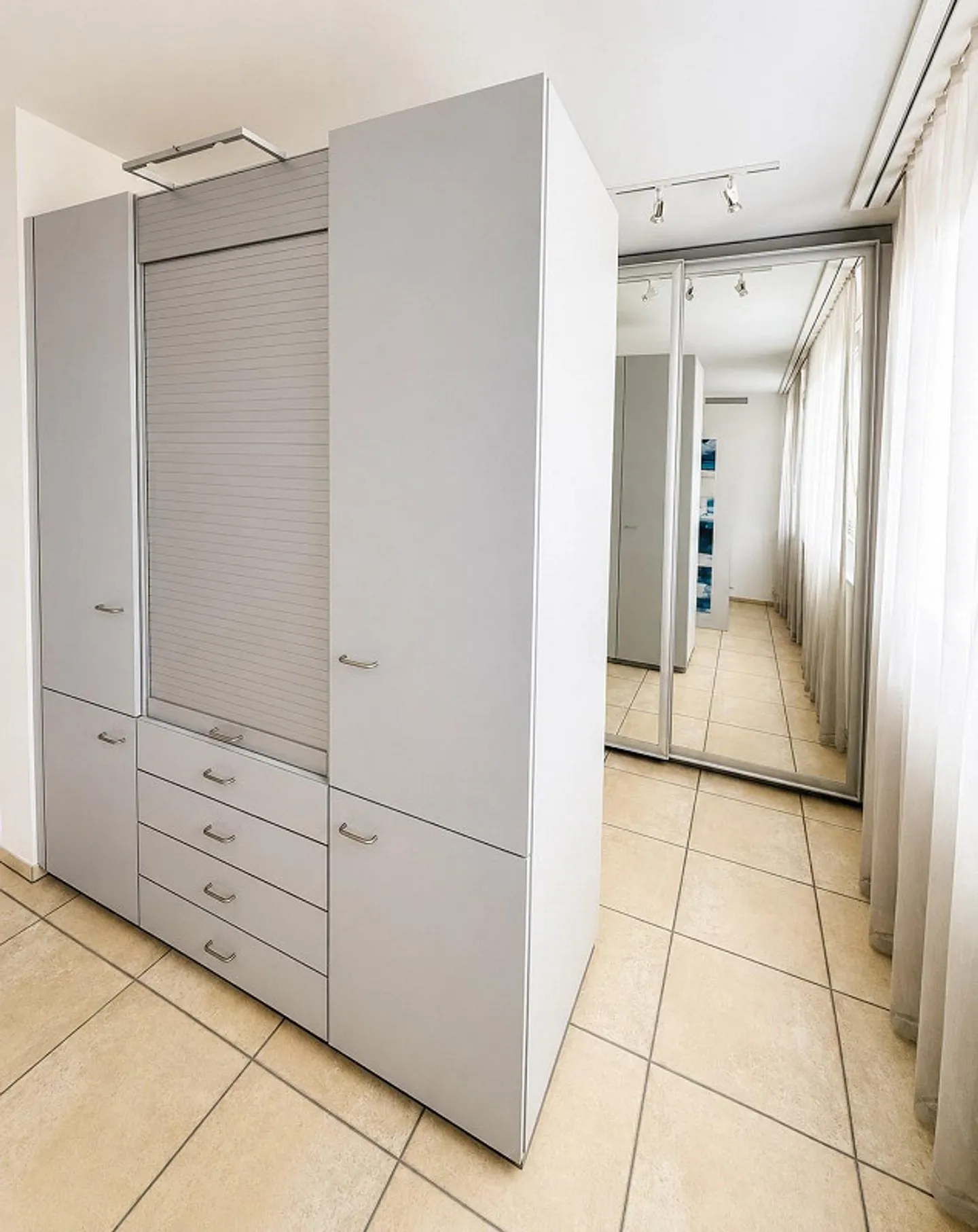 Appartamento Attico da Sogno con Terrazza di 60 m² e Vista Panoramica sul Lago - Foto 19 di 21