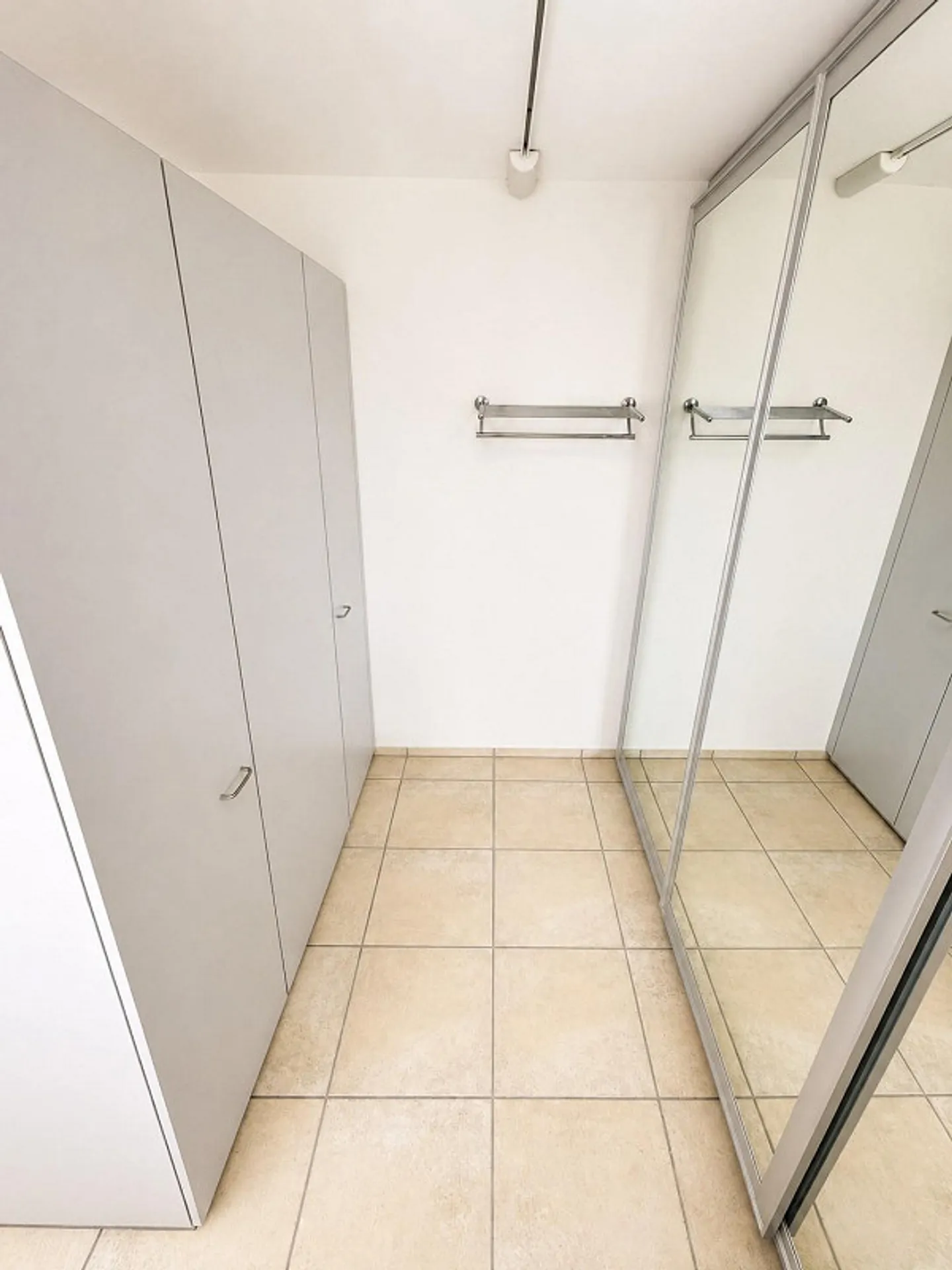 Appartamento Attico da Sogno con Terrazza di 60 m² e Vista Panoramica sul Lago - Foto 20 di 21