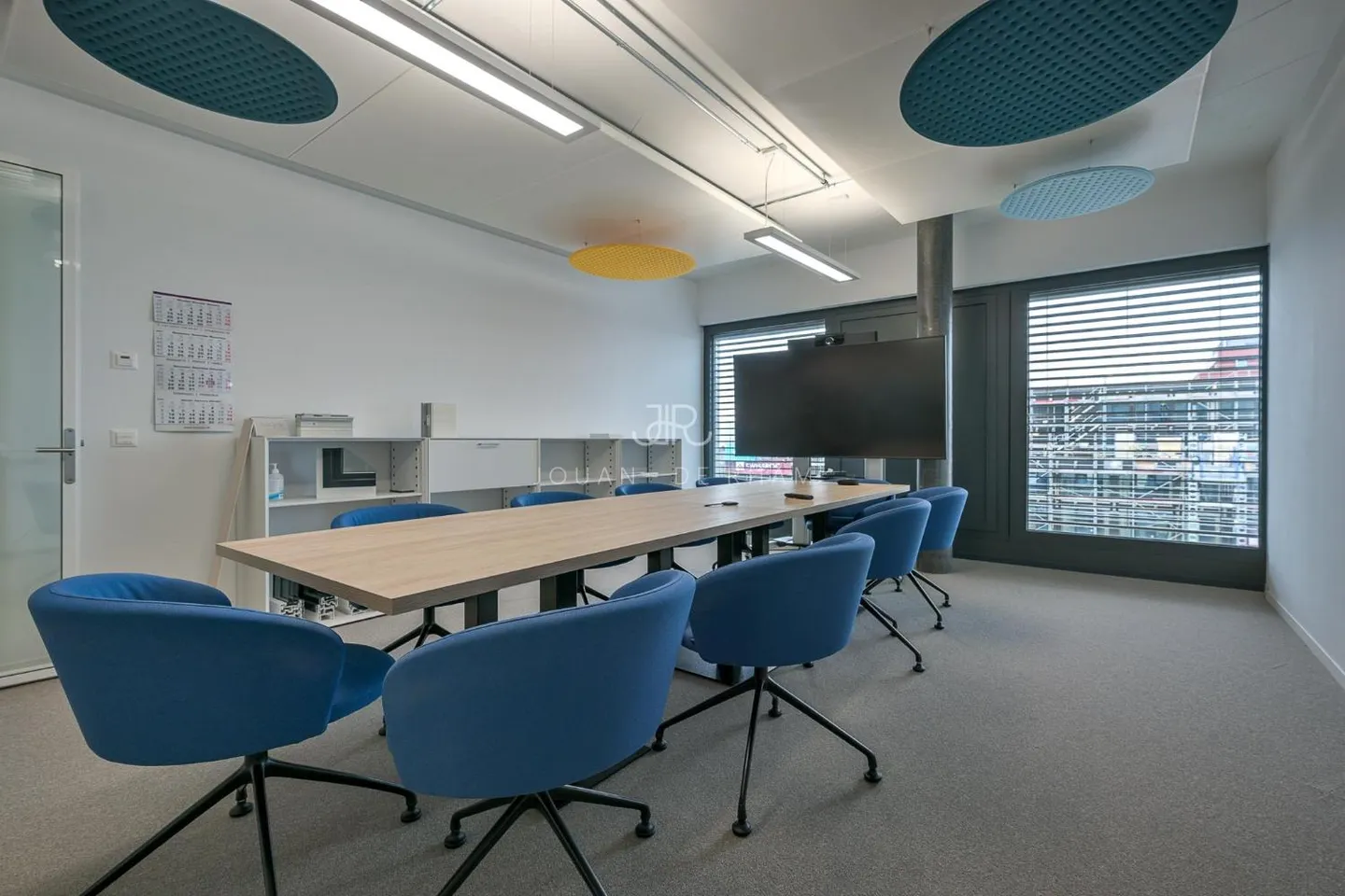 700 m2 di uffici in affitto in un edificio moderno - Foto 2 di 13