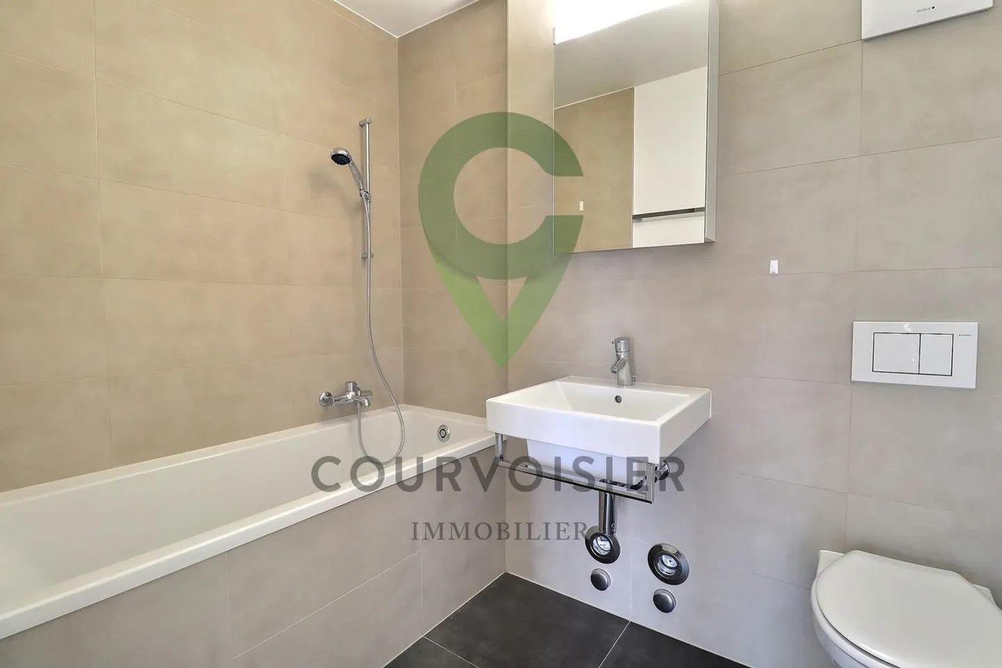 Luminoso appartamento 4,5 locali con carattere, comfort e vista sulla campagna - Foto 9 di 10