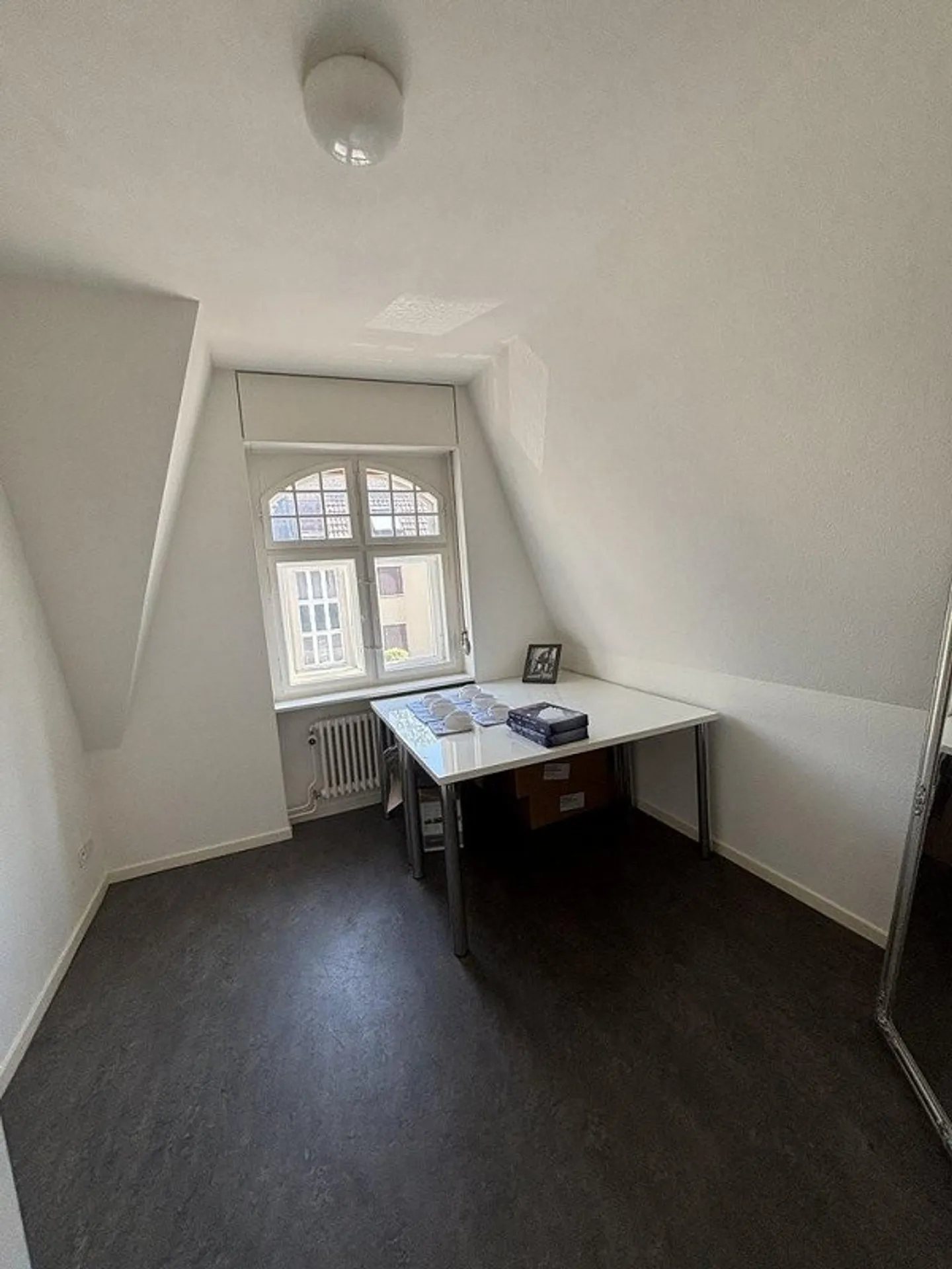 Charming Office Space in the St. Alban Quarter - Photo 6 of 8