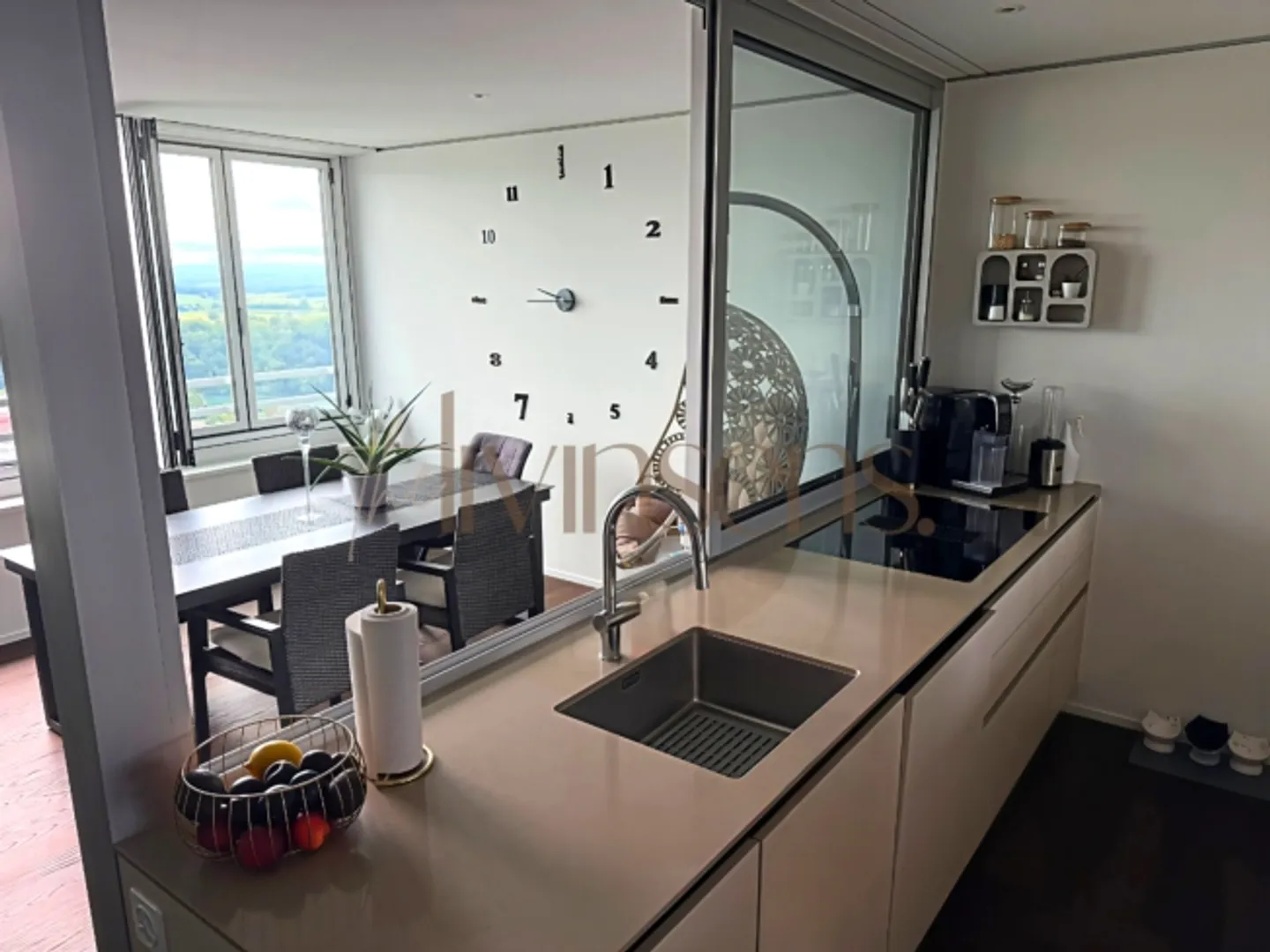 Appartement 3,5 pièces avec vue imprenable. - Photo 2 sur 5