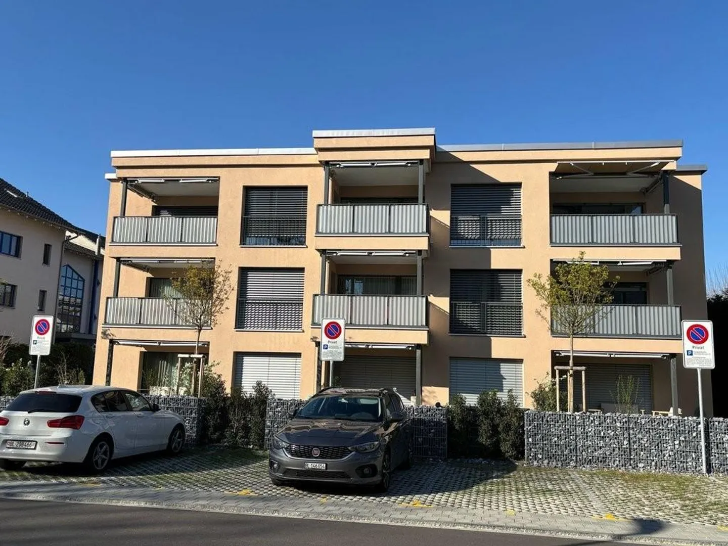 Places de stationnement extérieures à louer - Photo 1 sur 1