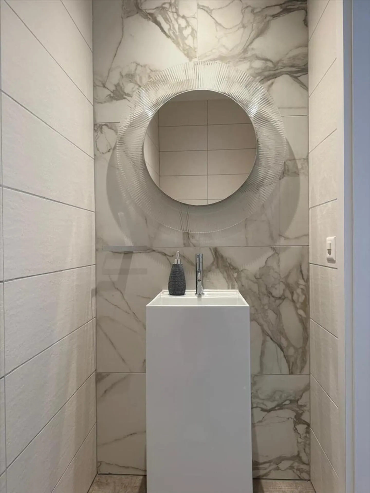 Beautiful 3.5 Room Penthouse
High Prestige
Corin from Crete - Photo 7 of 11