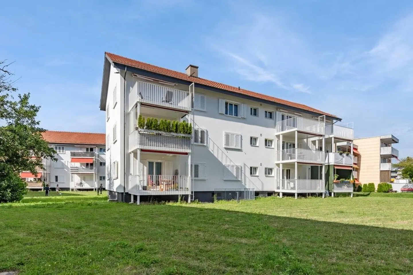 Bright 2-room apartment in Frohdörfli 16, Suhr - Photo 1 of 6