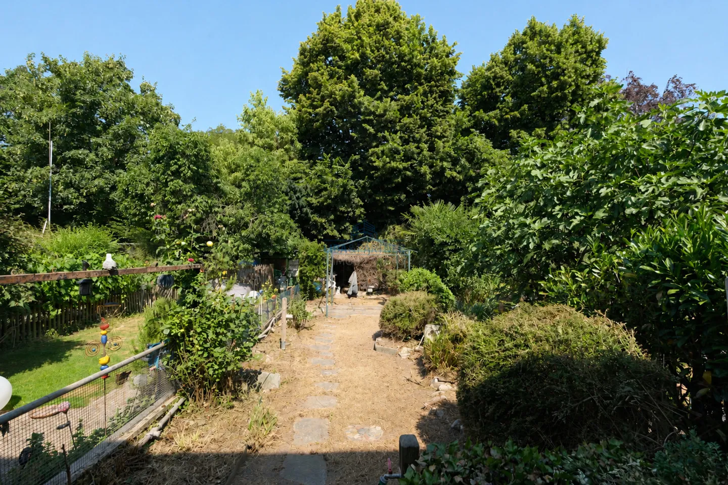 Charmante maison de ville de 4 pièces avec jardin idyllique - Photo 11 sur 12