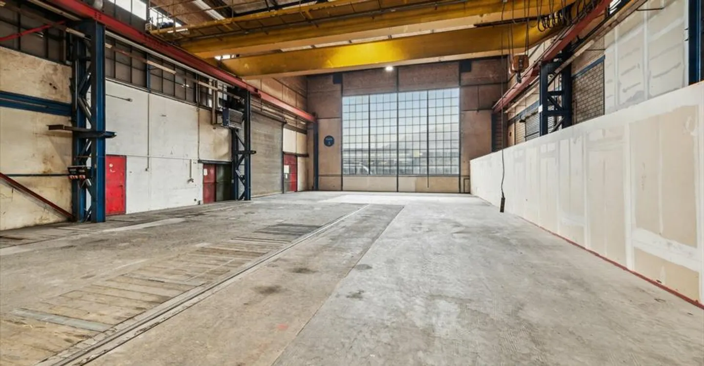Grosszügige Industriehalle Vielseitig - Foto 1 von 8