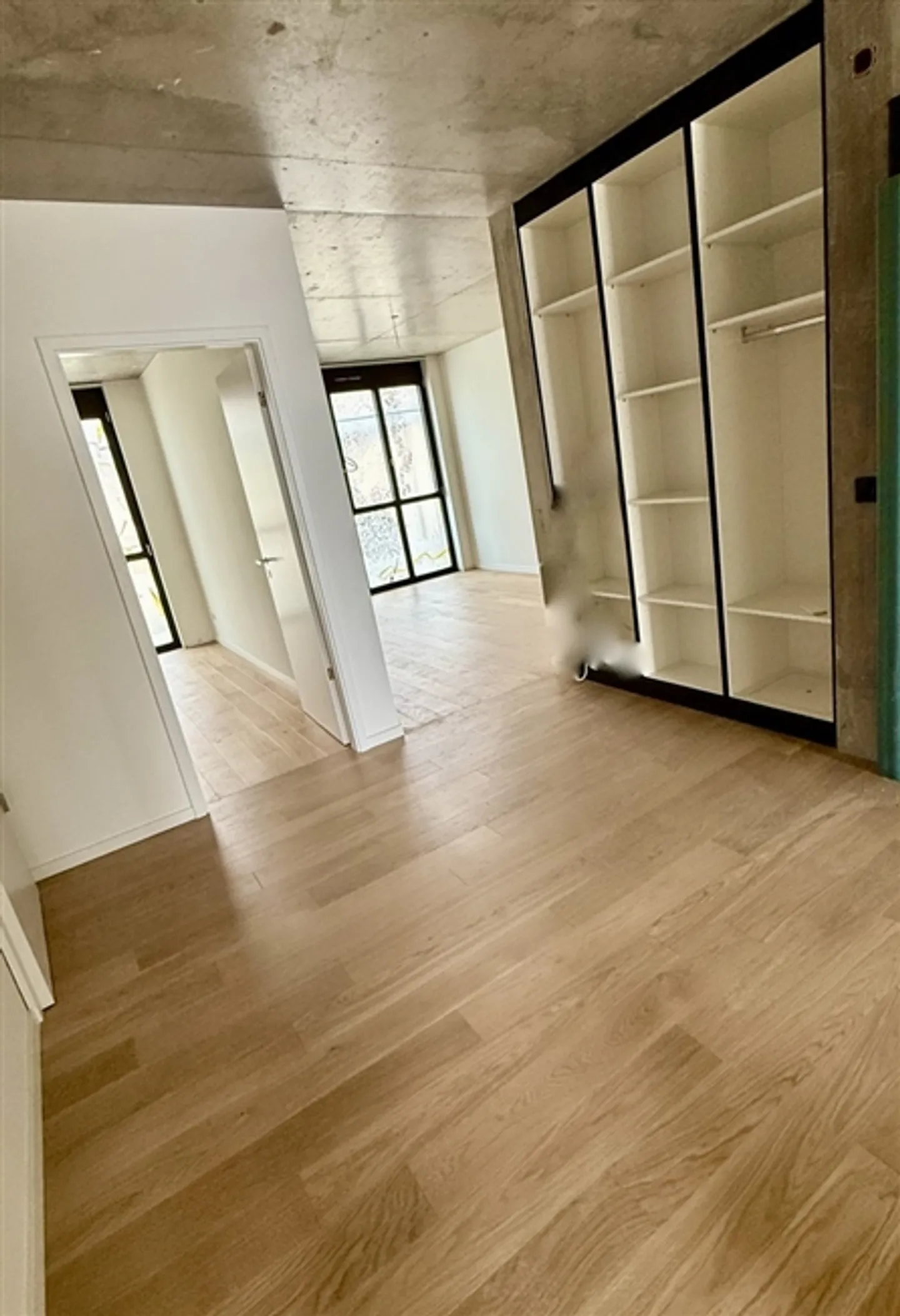 «5 Zimmer NEU & DURCH in Carouge» - Foto 5 von 15