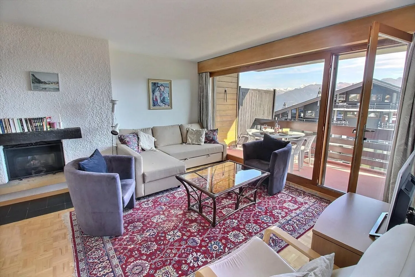 2-room apartment - Photo 1 of 10