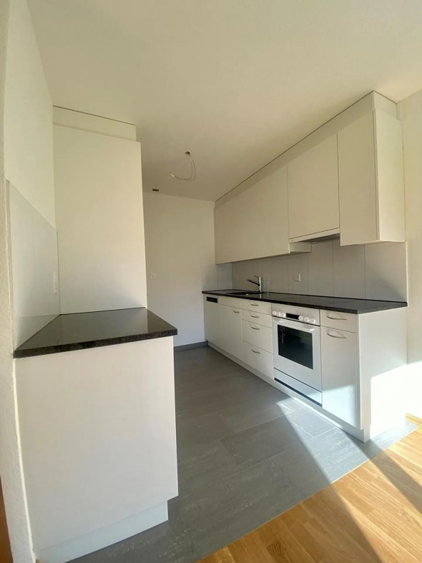 BEFRISTETE VERMIETUNG BIS 30.09.2026 - Photo 2 of 11