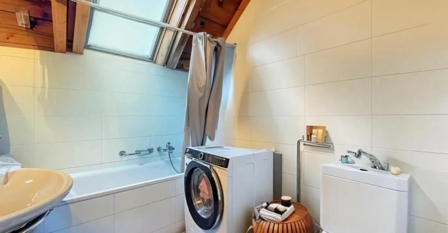 Duplex avec cachet et potentiel de rendement - Photo 7 of 10