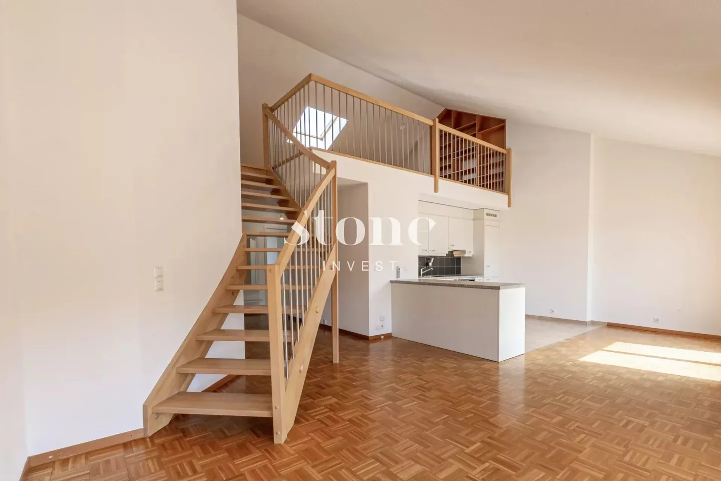 Attico Incantevole con Mezzanine - Foto 13 di 13