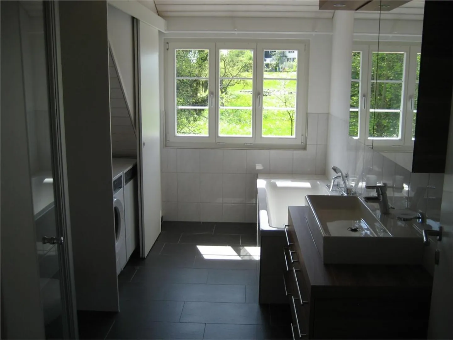 Attico luminoso - Appartamento con grande balcone - Foto 2 di 15