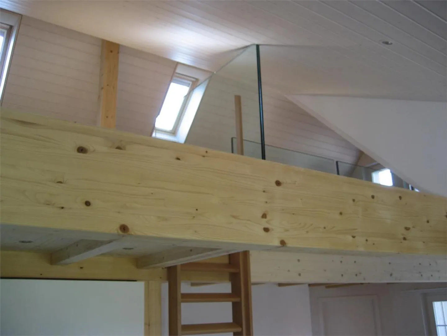 Attico luminoso - Appartamento con grande balcone - Foto 14 di 15