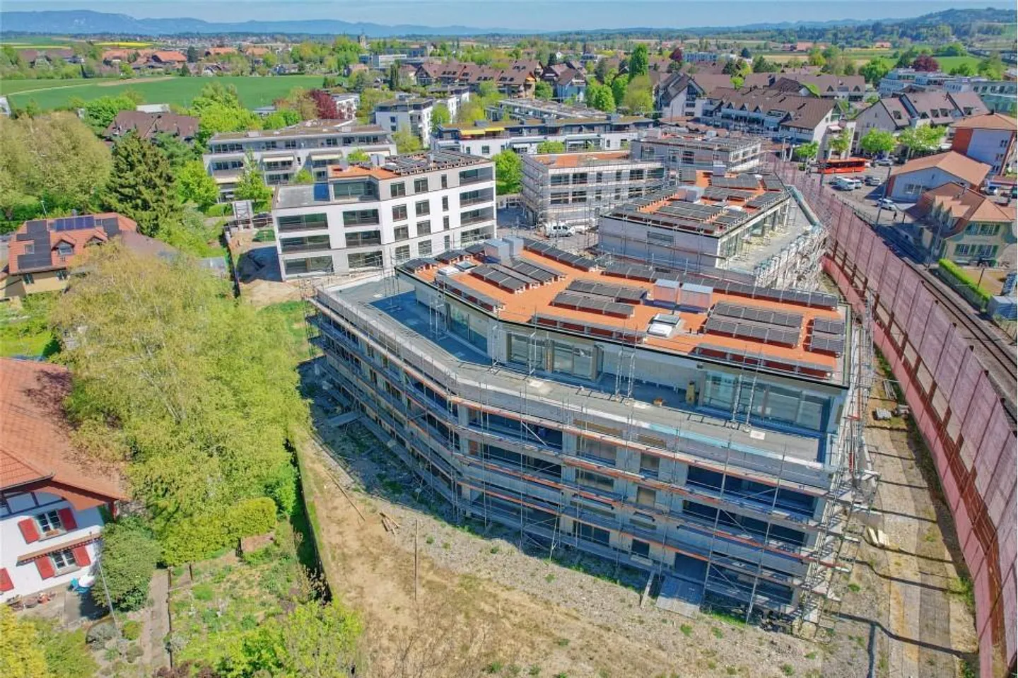 NUOVA COSTRUZIONE Viermoos - Vivere nella migliore posizione centrale di Urtenen-Schönbühl - Foto 1 di 13